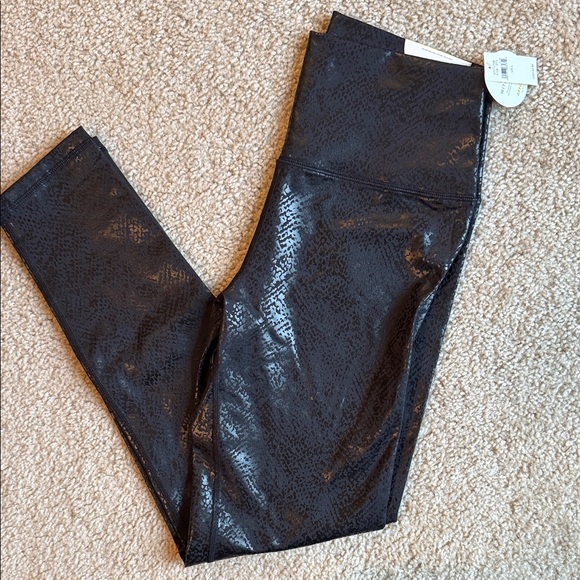 aerie Pants - Aerie black reptile snake leggings high rise offline pants size large pull on